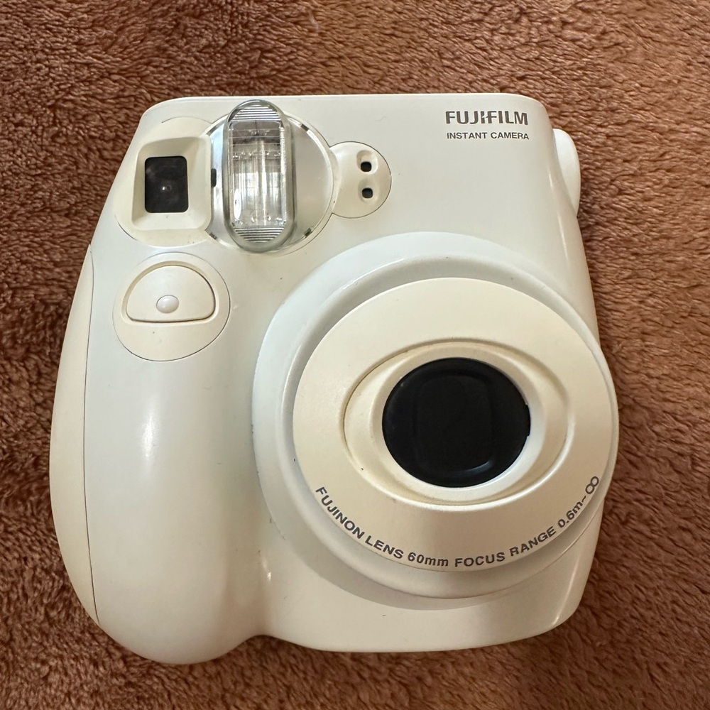 Fujifilm Cream Instant Camera